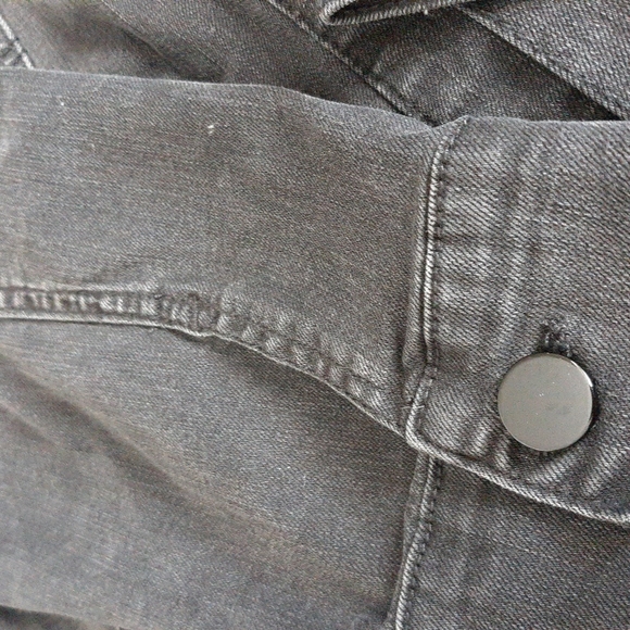 LOGO Lori Goldstein 24W Black Charcoal Grey Denim Button Released Hem Jacket - Picture 14 of 17